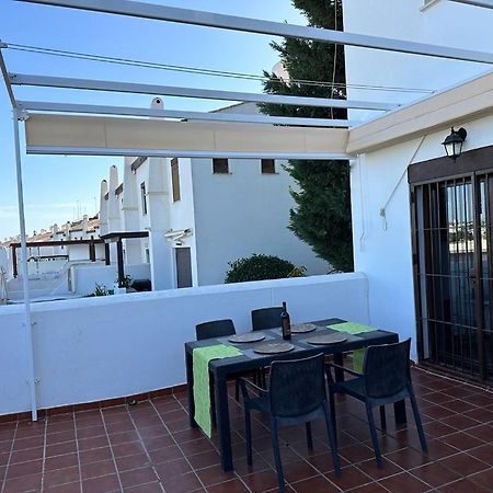 ミハス Modern Duplex With Large Panoramic View Terraceヴィラ エクステリア 写真